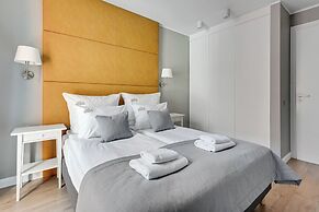 Aura - Riverside & Parking by Downtown Apartments