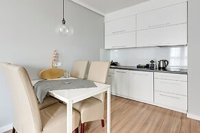 Aura - Riverside & Parking by Downtown Apartments