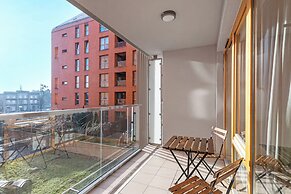 Aura - Riverside & Parking by Downtown Apartments