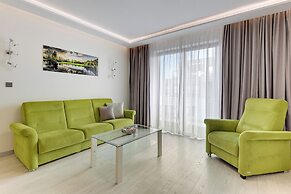 Aura - Riverside & Parking by Downtown Apartments