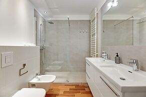 Aura - Riverside & Parking by Downtown Apartments