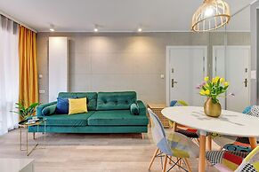 Aura - Riverside & Parking by Downtown Apartments