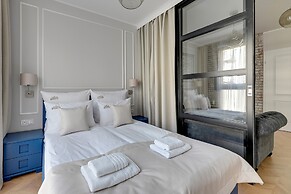 Aura - Riverside & Parking by Downtown Apartments