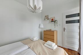 Aura - Riverside & Parking by Downtown Apartments