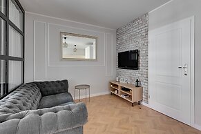 Aura - Riverside & Parking by Downtown Apartments