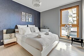 Aura - Riverside & Parking by Downtown Apartments