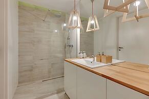 Aura - Riverside & Parking by Downtown Apartments