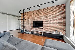 Aura - Riverside & Parking by Downtown Apartments