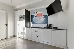 Aura - Riverside & Parking by Downtown Apartments