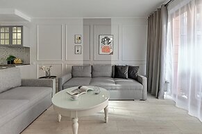 Aura - Riverside & Parking by Downtown Apartments