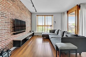 Aura - Riverside & Parking by Downtown Apartments