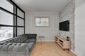 Aura - Riverside & Parking by Downtown Apartments