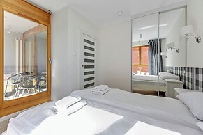 Aura - Riverside & Parking by Downtown Apartments