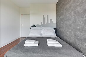 Aura - Riverside & Parking by Downtown Apartments