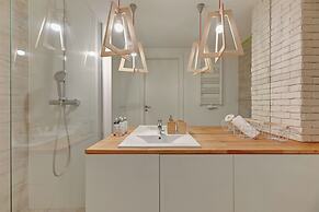 Aura - Riverside & Parking by Downtown Apartments