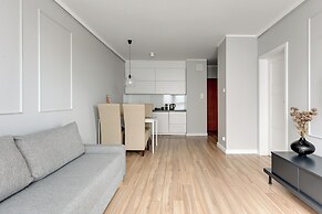 Aura - Riverside & Parking by Downtown Apartments