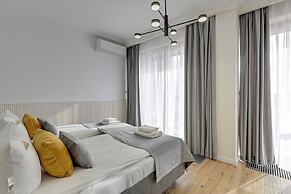 Aura - Riverside & Parking by Downtown Apartments