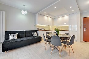 Aura - Riverside & Parking by Downtown Apartments