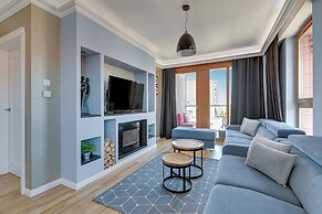 Aura - Riverside & Parking by Downtown Apartments