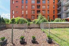 Aura - Riverside & Parking by Downtown Apartments