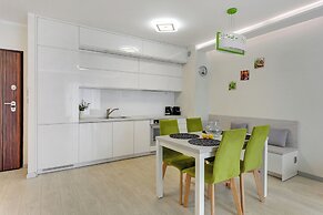 Aura - Riverside & Parking by Downtown Apartments