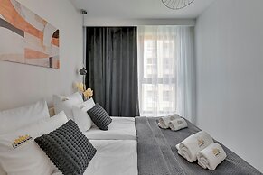 Aura - Riverside & Parking by Downtown Apartments