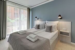 Aura - Riverside & Parking by Downtown Apartments