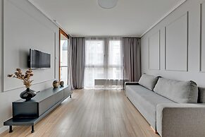 Aura - Riverside & Parking by Downtown Apartments