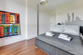 Aura - Riverside & Parking by Downtown Apartments