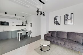 Aura - Riverside & Parking by Downtown Apartments