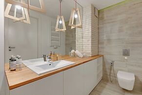 Aura - Riverside & Parking by Downtown Apartments