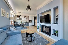 Aura - Riverside & Parking by Downtown Apartments