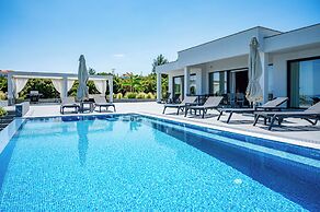 Continent Villas - Villa VIP