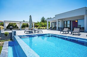 Continent Villas - Villa VIP