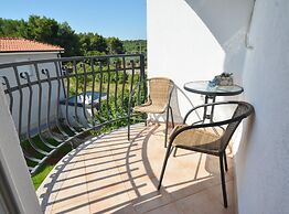 Charming Retreat Near Rovinj With Private Balcony