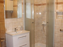 Serene Sea View Krk Apartment With Balcony