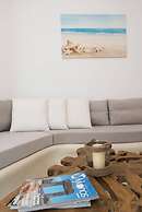 Romantic Mykonian Oasis Suite w Jacuzzi