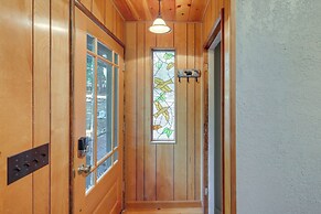 Quiet Cabin w/ Deck: Near Lake Almanor!