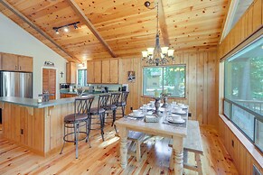 Quiet Cabin w/ Deck: Near Lake Almanor!