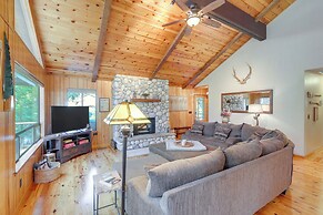 Quiet Cabin w/ Deck: Near Lake Almanor!