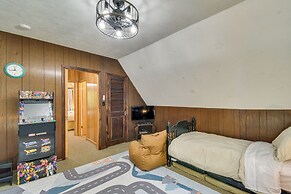 Walk to Beach: Arnold Cabin w/ Wood-burning Stove!