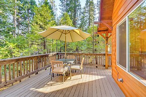Walk to Beach: Arnold Cabin w/ Wood-burning Stove!