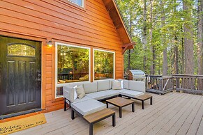 Walk to Beach: Arnold Cabin w/ Wood-burning Stove!