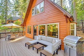 Walk to Beach: Arnold Cabin w/ Wood-burning Stove!