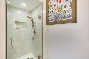 Mt. Nebo Oasis in La Mesa w/ Wraparound Deck