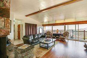 Mt. Nebo Oasis in La Mesa w/ Wraparound Deck