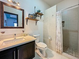Modern 3BR Family Escape