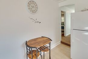14 Mi to Montgomery: Quaint Couple's Apartment