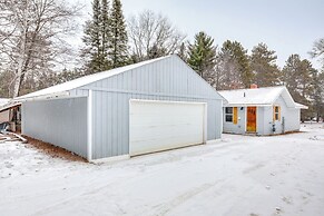 Fish Year-round: Riverfront Cottage in Rhinelander