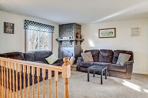 Camillus Home w/ Deck + Yard: Bring a Pet!